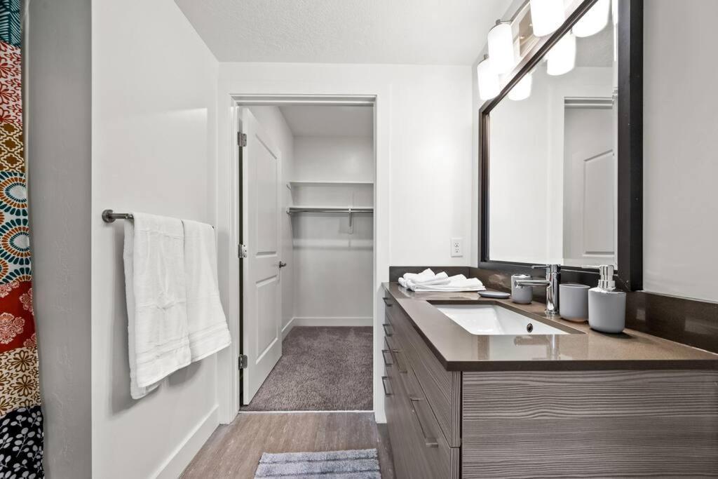 Appartement Lux 2 Bd Boho In Heart Of Slc à Salt Lake City Extérieur photo